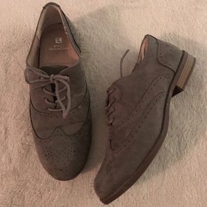 White Mountain Suede Oxfords
